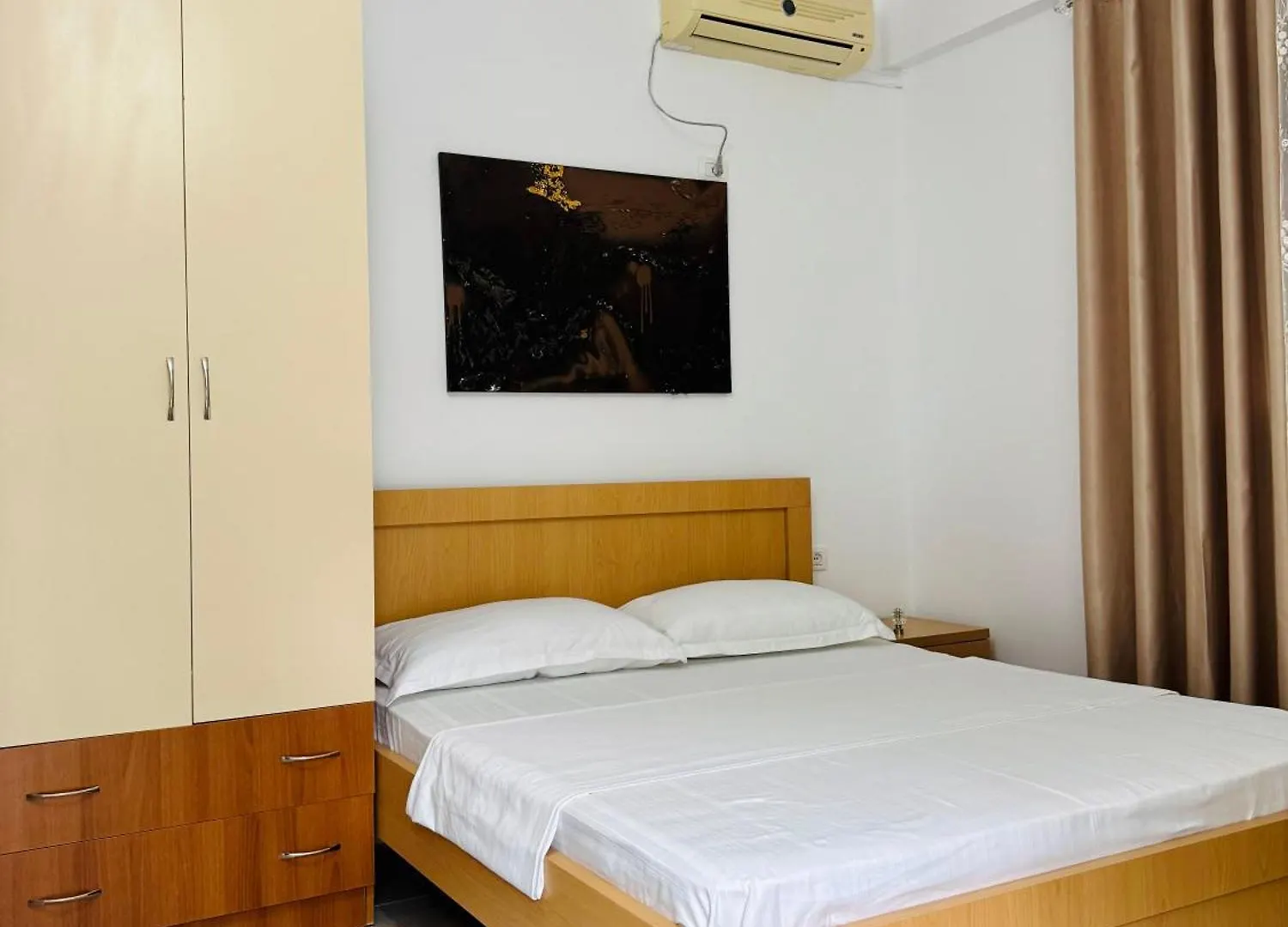 Swan Rent Rooms Vlorë