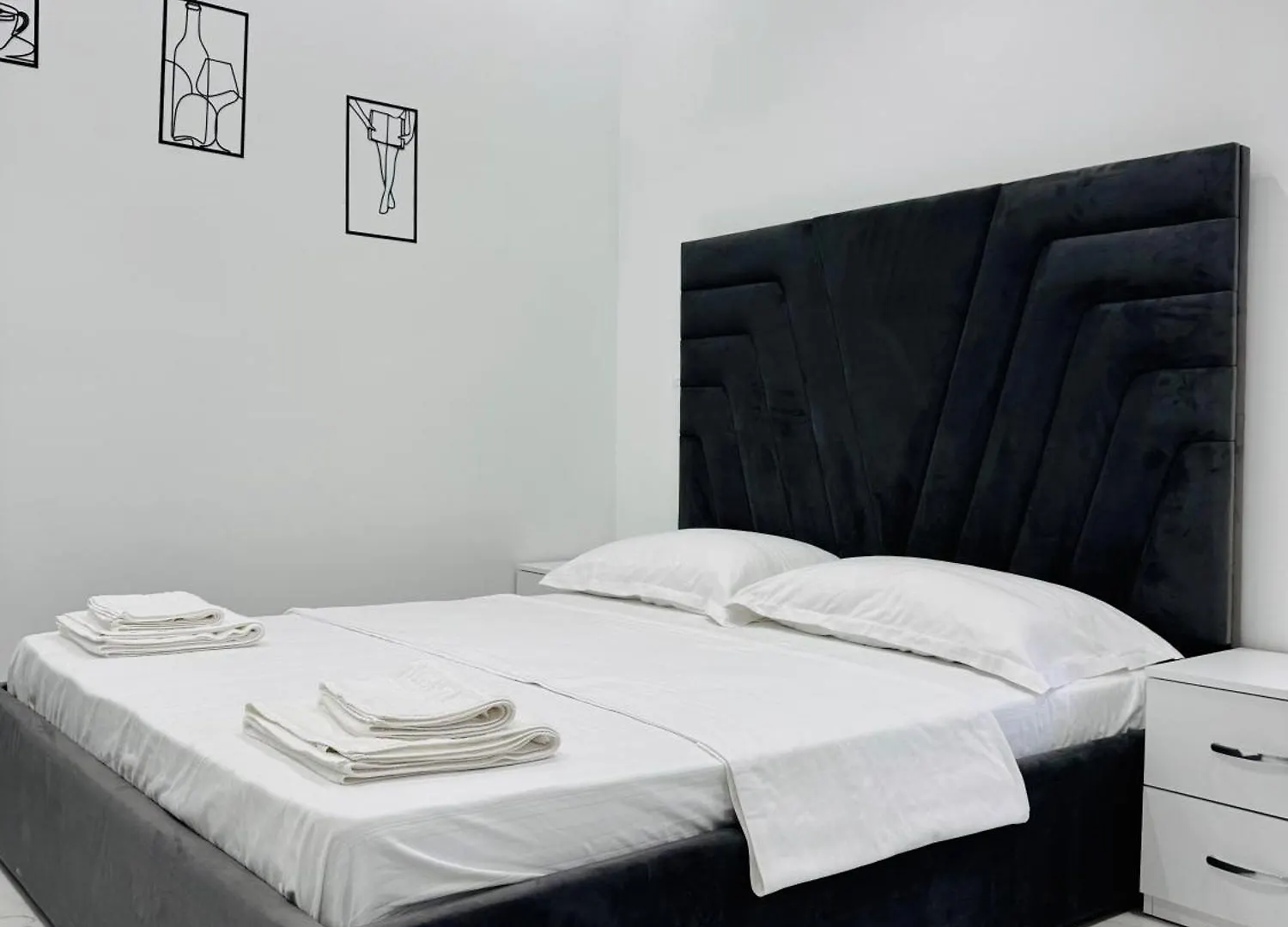 Swan Rent Rooms Vlorë 0*,  Albánie