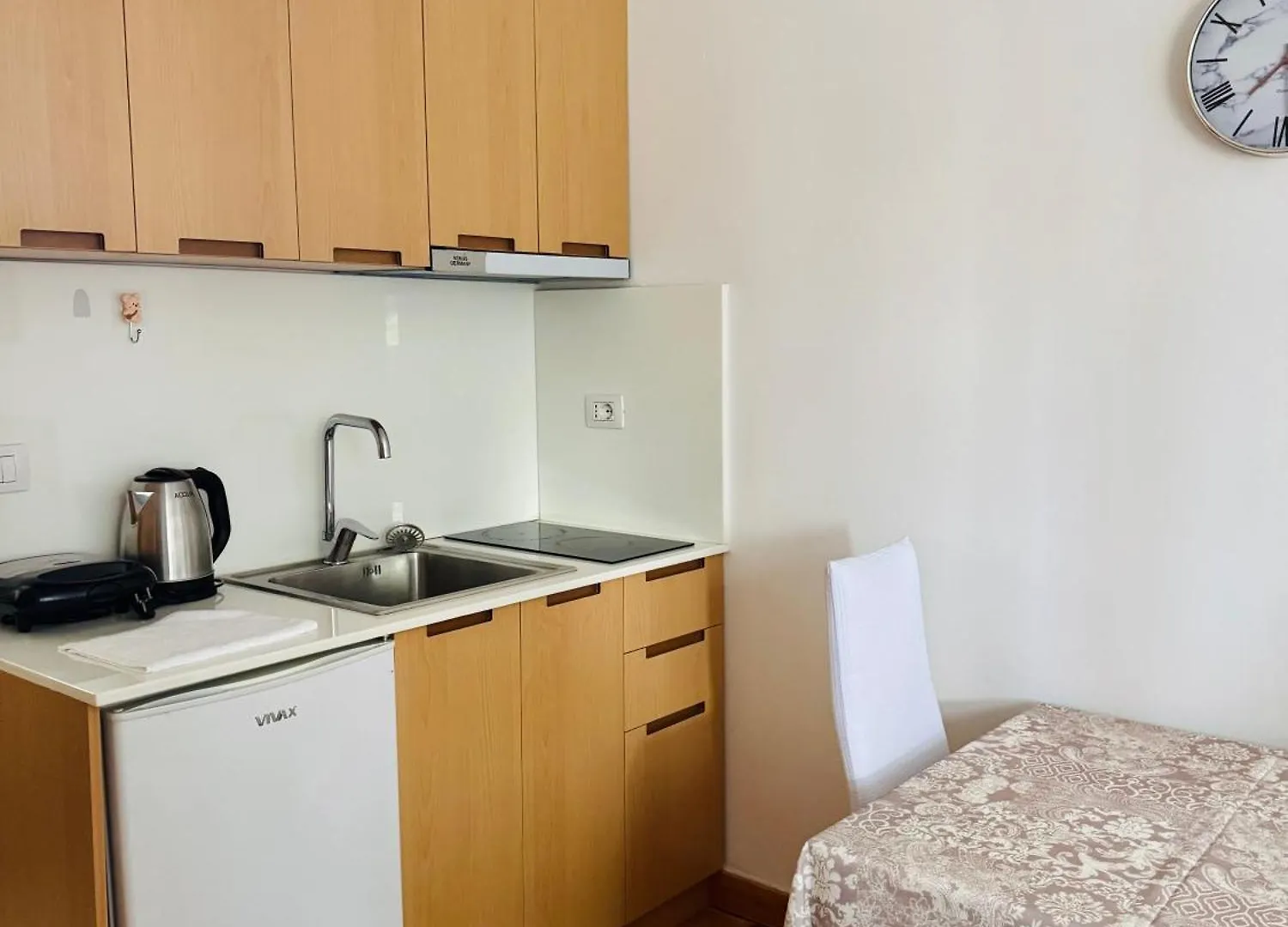 Swan Rent Rooms Vlorë 0*,
