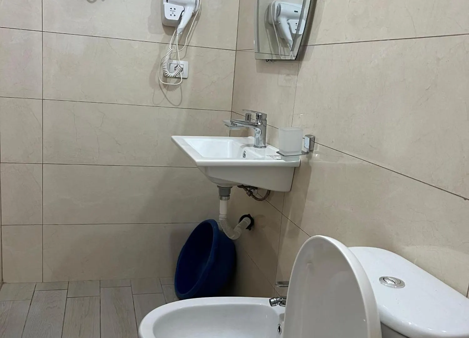 Swan Rent Rooms Vlorë Apartmán